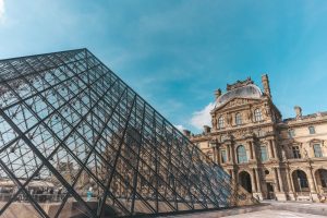Musée du Louvre, pour initier les enfants à l'art et à l'histoire